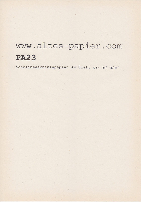 vergilbtes Schreibmaschinenpapier A4 Blatt PA23e